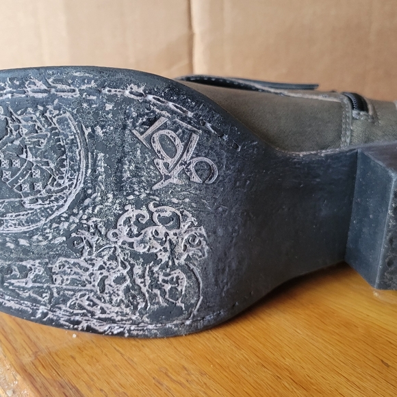 OTBT Fall River oiled leather Boho western buckle 6.5 M Olive Green stacked heel - Picture 9 of 9